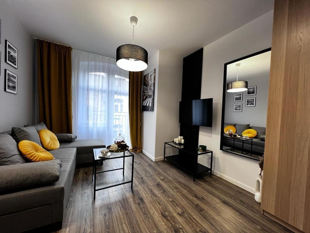 קטוביץ Apartamenty House Profit Kosciuszki 28Vs31B מראה חיצוני תמונה